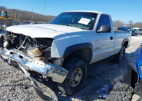 2004 Chevrolet Silverado 2500Hd Work Truck z USA, uszkodzony, nr VIN 1GCHK24U54E362498